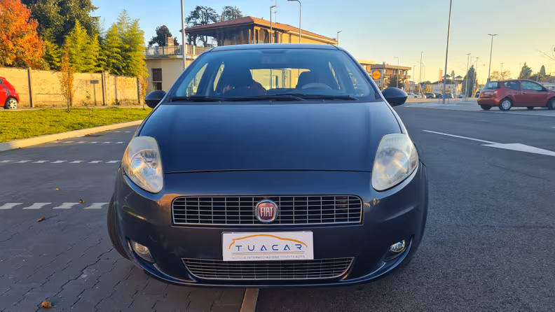 Fiat Grande Punto - 2