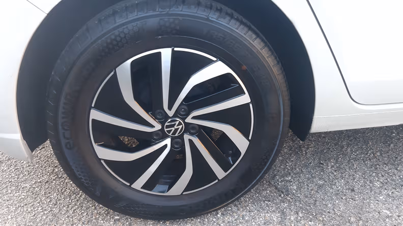 Volkswagen Polo - 36