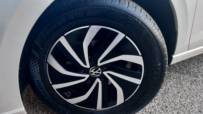 Volkswagen Polo - 38