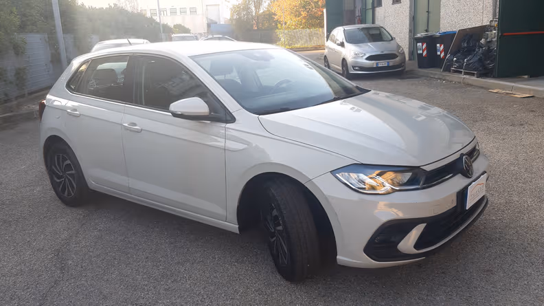 Volkswagen Polo - 35