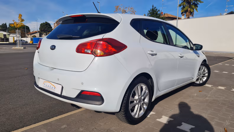 Kia Ceed - 5