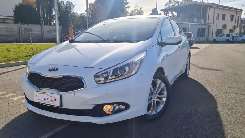 Kia Ceed - 1
