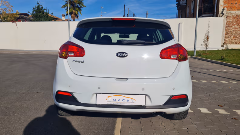 Kia Ceed - 6