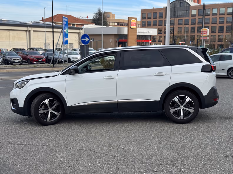 Peugeot 5008 - 58