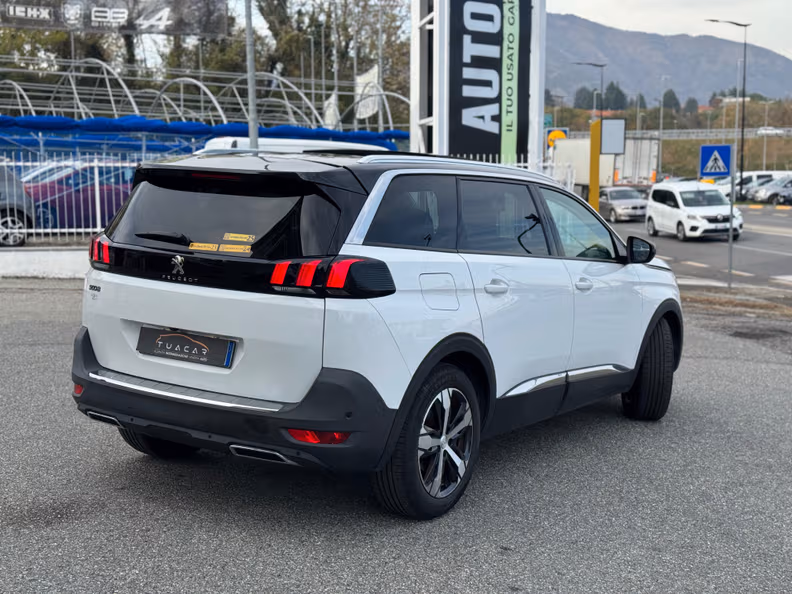 Peugeot 5008 - 4
