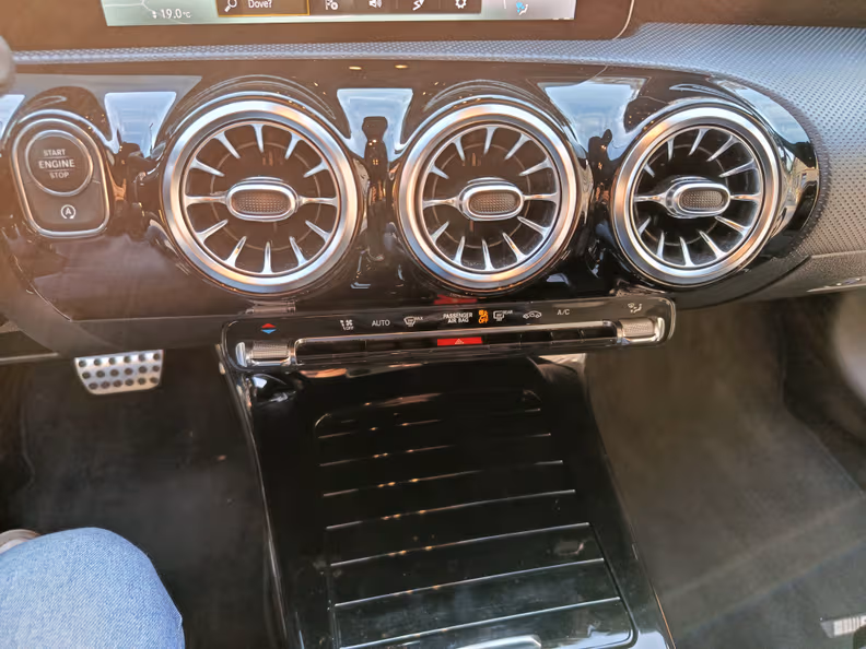 Mercedes-Benz A-Class - 18