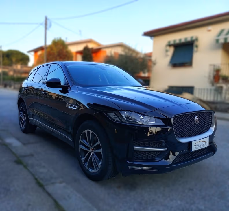 Jaguar F-Pace - 5