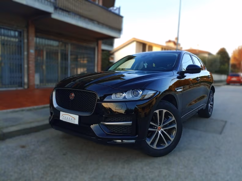 Jaguar F-Pace - 1