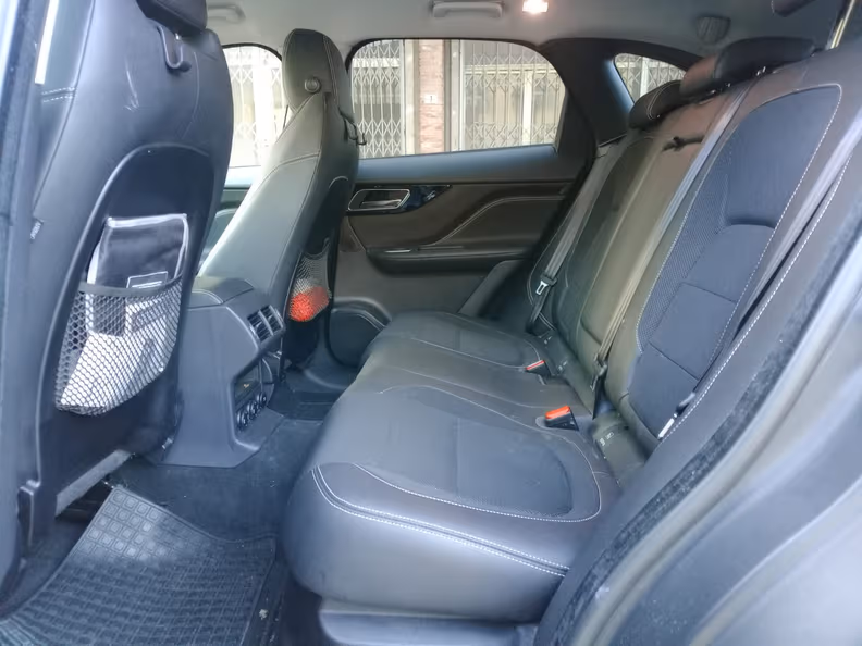Jaguar F-Pace - 26