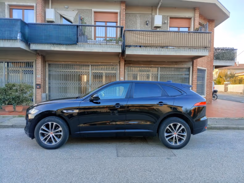 Jaguar F-Pace - 3