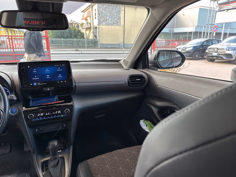 Toyota Yaris Cross - 10