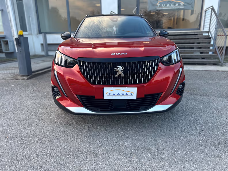 Peugeot 2008 - 8