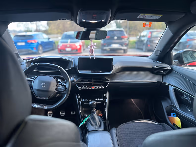Peugeot 2008 - 14