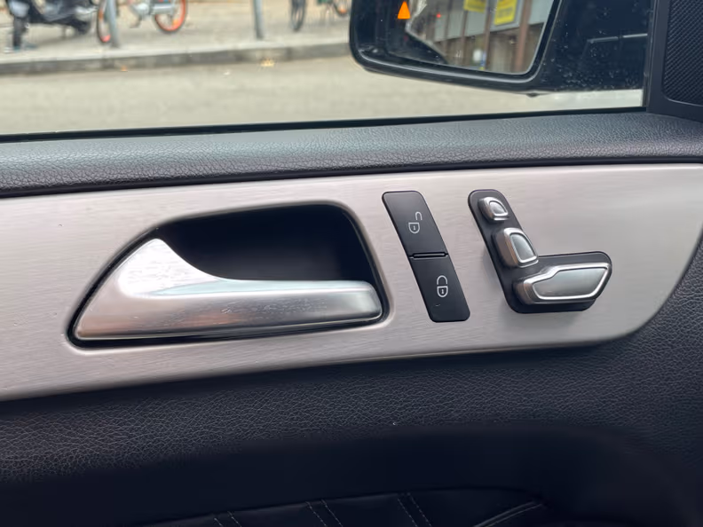 Mercedes-Benz GLE-Class - 24