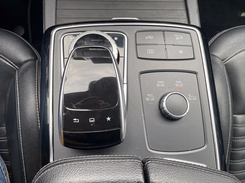 Mercedes-Benz GLE-Class - 15