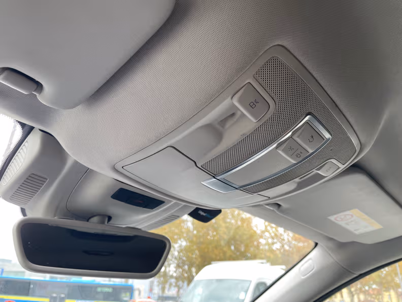 Mercedes-Benz GLE-Class - 29