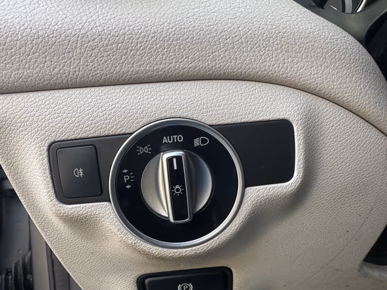 Mercedes-Benz GLA-Class - 33