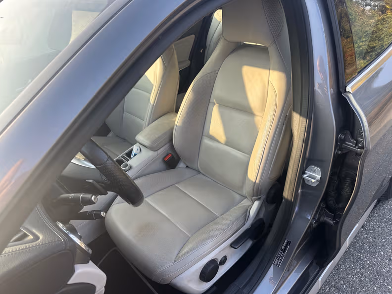 Mercedes-Benz GLA-Class - 32