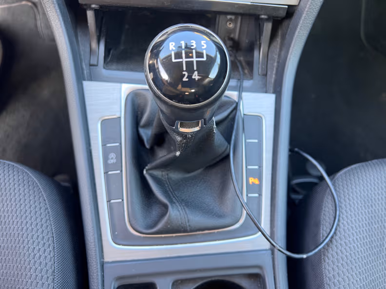 Volkswagen Golf - 15