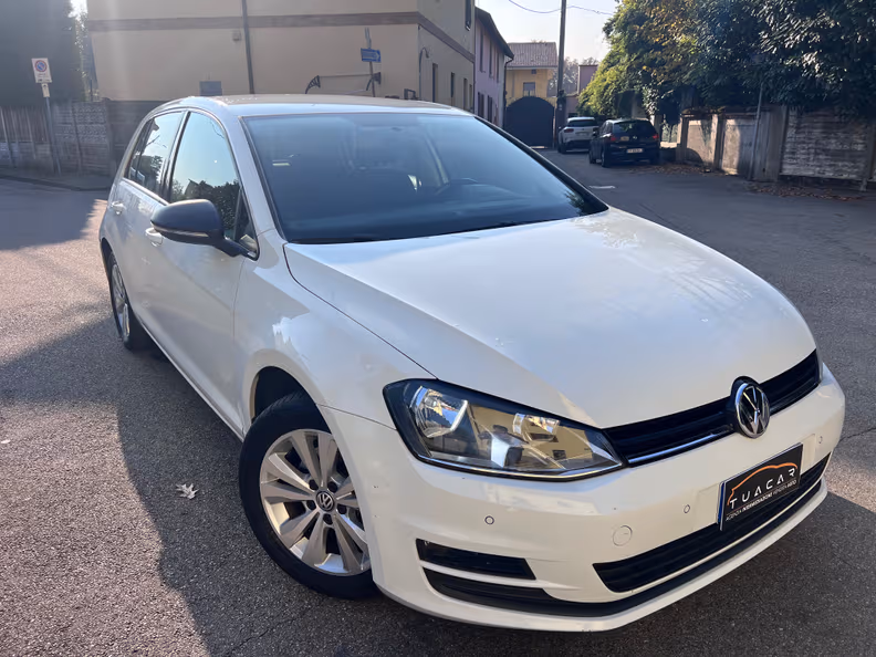 Volkswagen Golf - 40