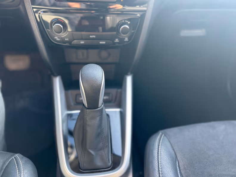 Suzuki Vitara / e Vitara - 18