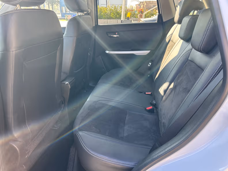 Suzuki Vitara / e Vitara - 27