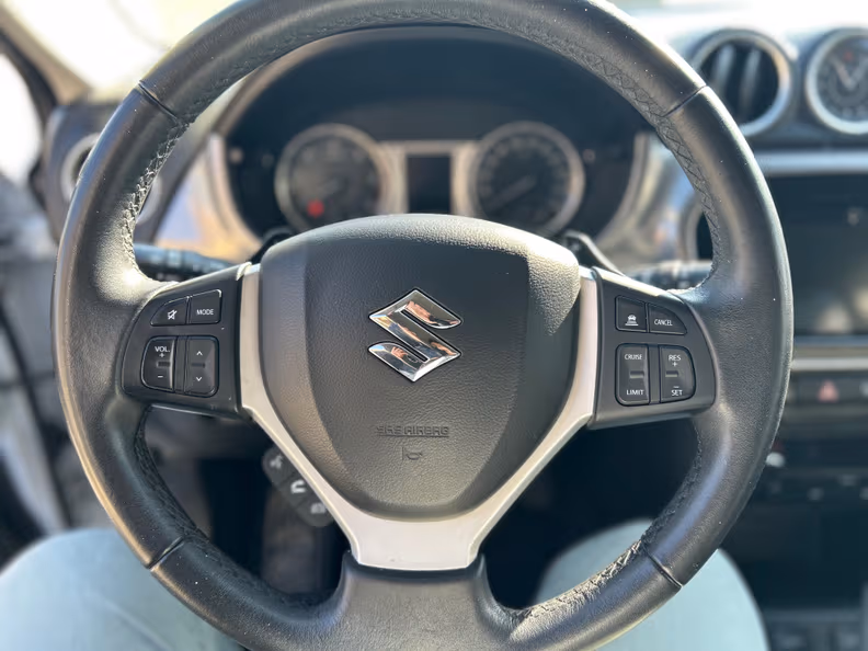 Suzuki Vitara / e Vitara - 14