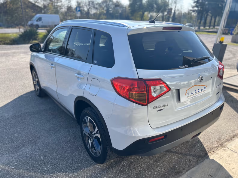 Suzuki Vitara / e Vitara - 3