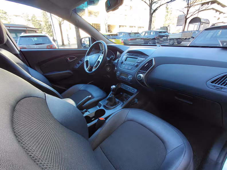 Hyundai ix35 - 11