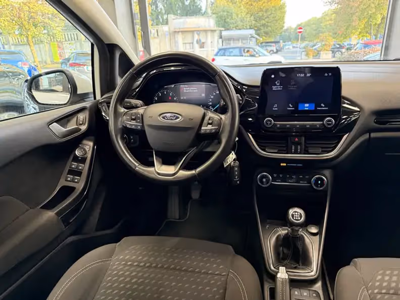 Ford Fiesta - 12