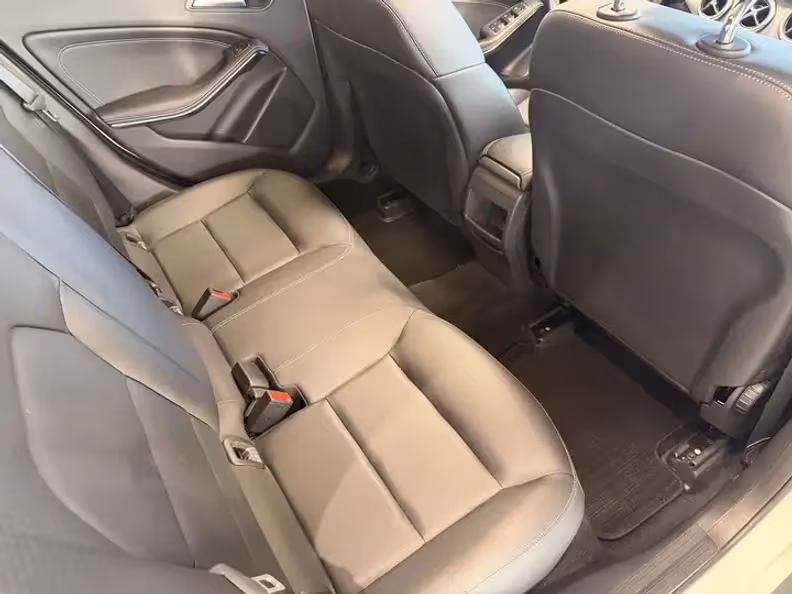 Mercedes-Benz GLA-Class - 10