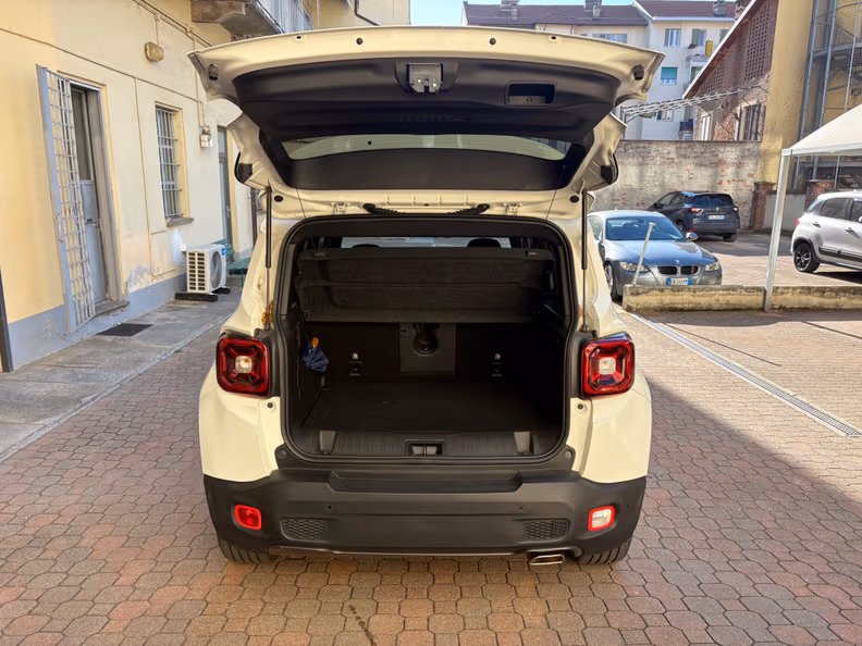 Jeep Renegade - 31