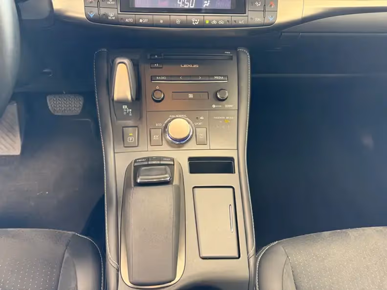 Lexus CT-Series - 17