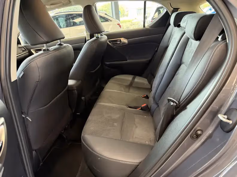 Lexus CT-Series - 11