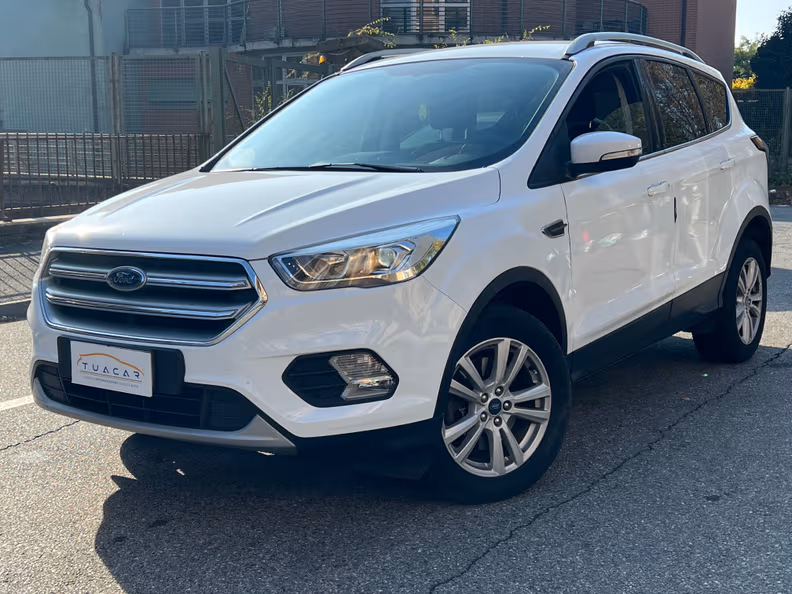 Ford Kuga - 1