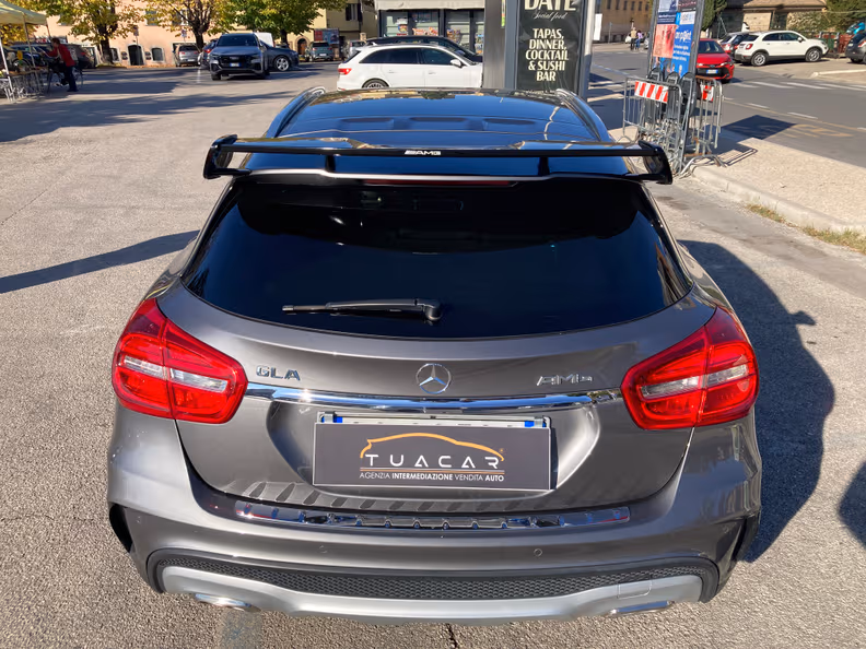 Mercedes-Benz GLA-Class - 17