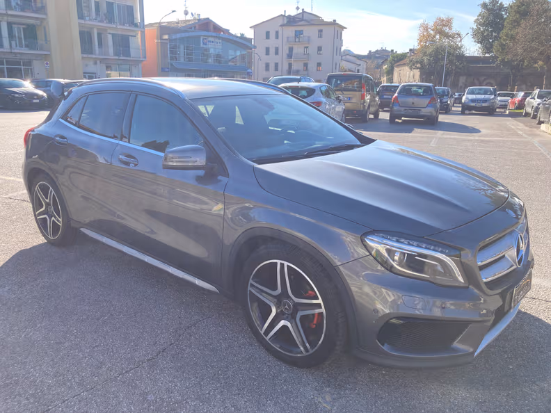Mercedes-Benz GLA-Class - 25