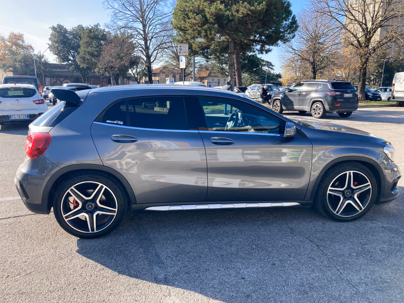 Mercedes-Benz GLA-Class - 22