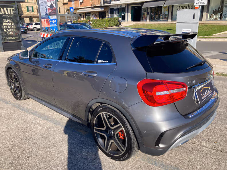 Mercedes-Benz GLA-Class - 14