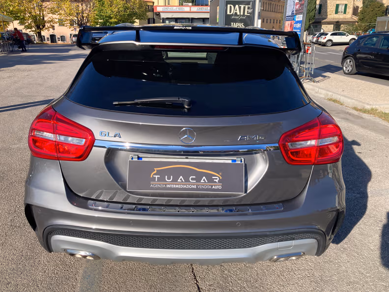 Mercedes-Benz GLA-Class - 16
