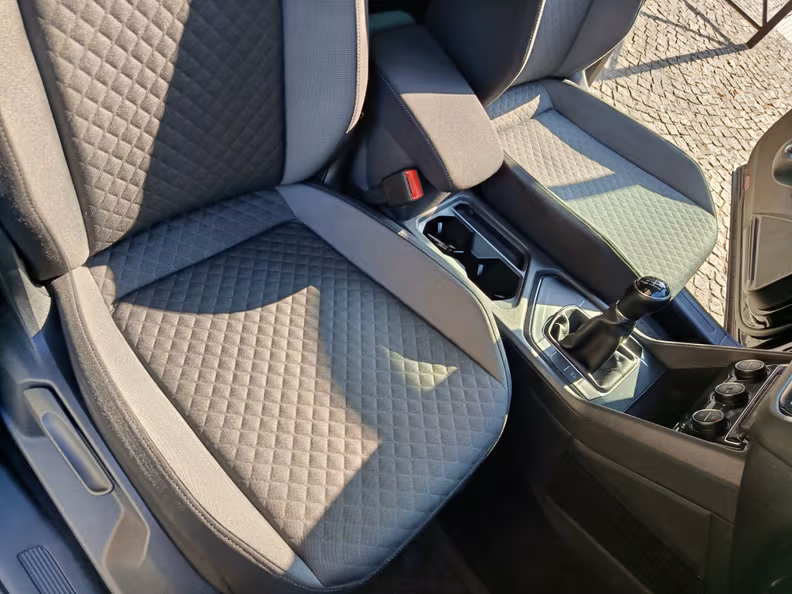 Volkswagen Tiguan - 24