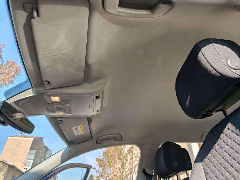 Volkswagen Tiguan - 36