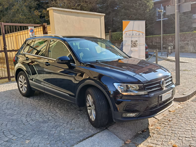 Volkswagen Tiguan - 2