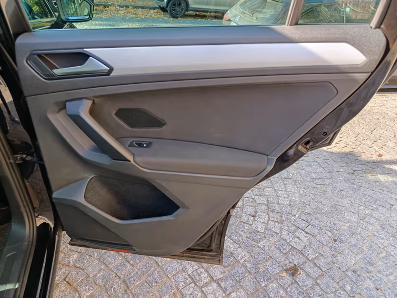 Volkswagen Tiguan - 40