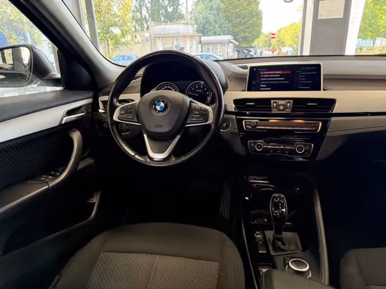 BMW X2 - 12