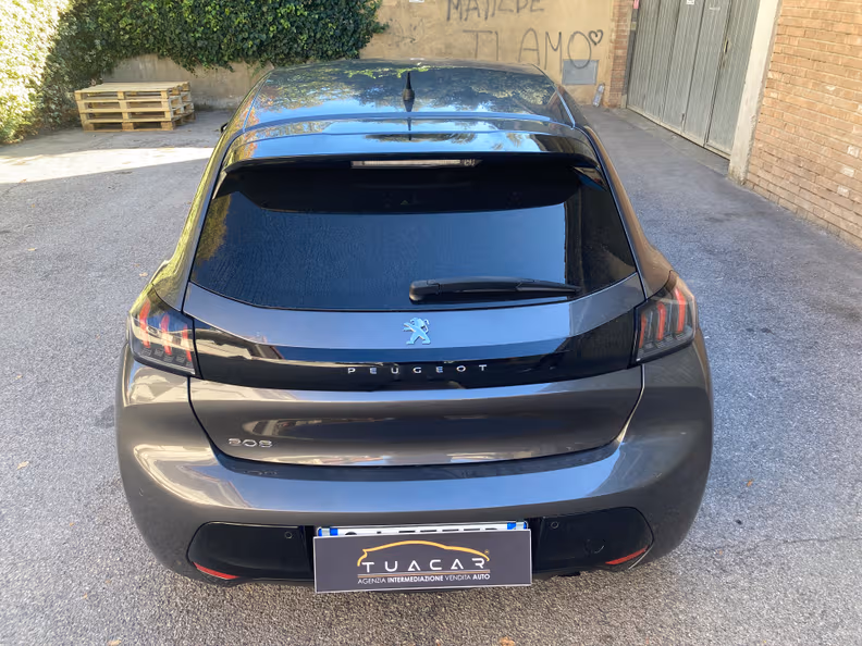 Peugeot 208 - 22