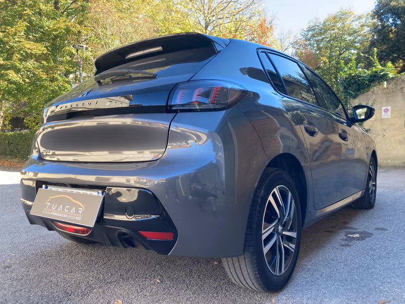 Peugeot 208 - 26