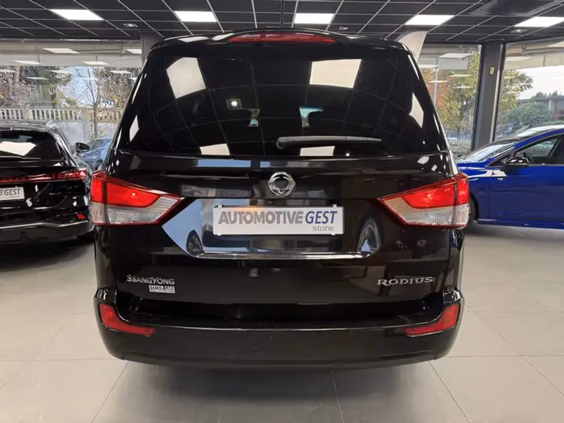Ssangyong/kgm Rodius - 4