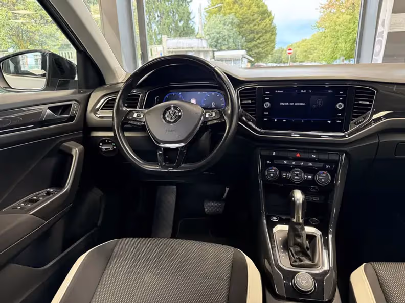 Volkswagen T-ROC - 12
