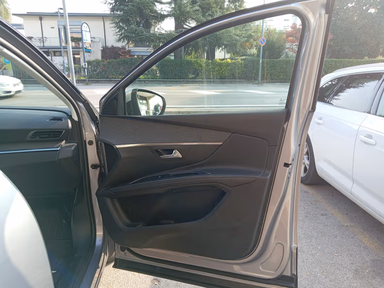 Peugeot 5008 - 21